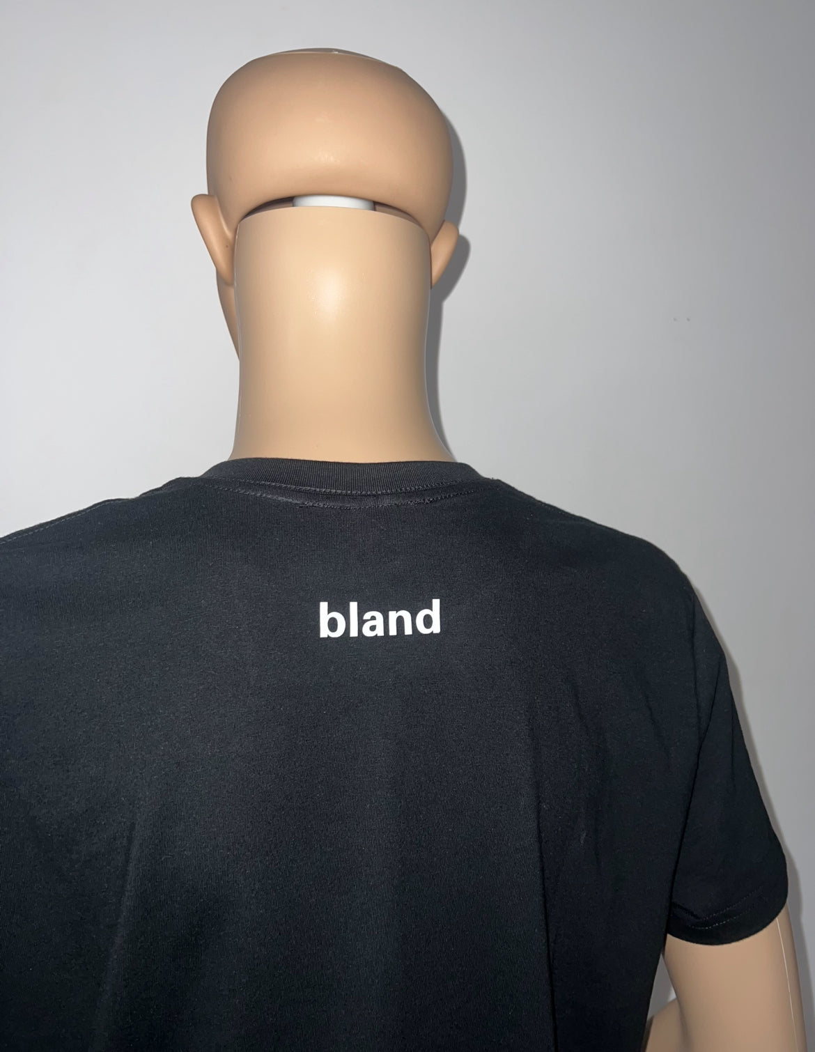 bland t-shirt - BLACK