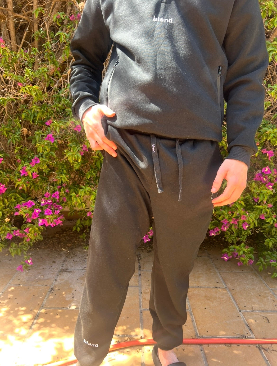 bland joggers - BLACK
