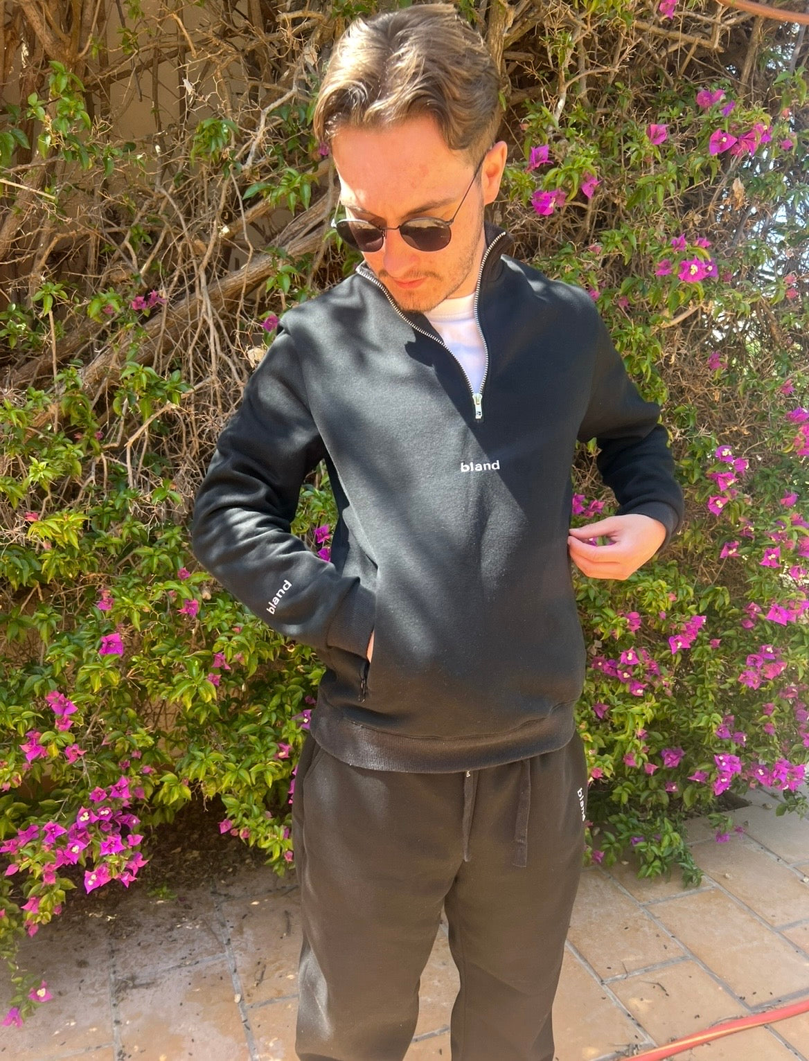 bland quarter zip - BLACK